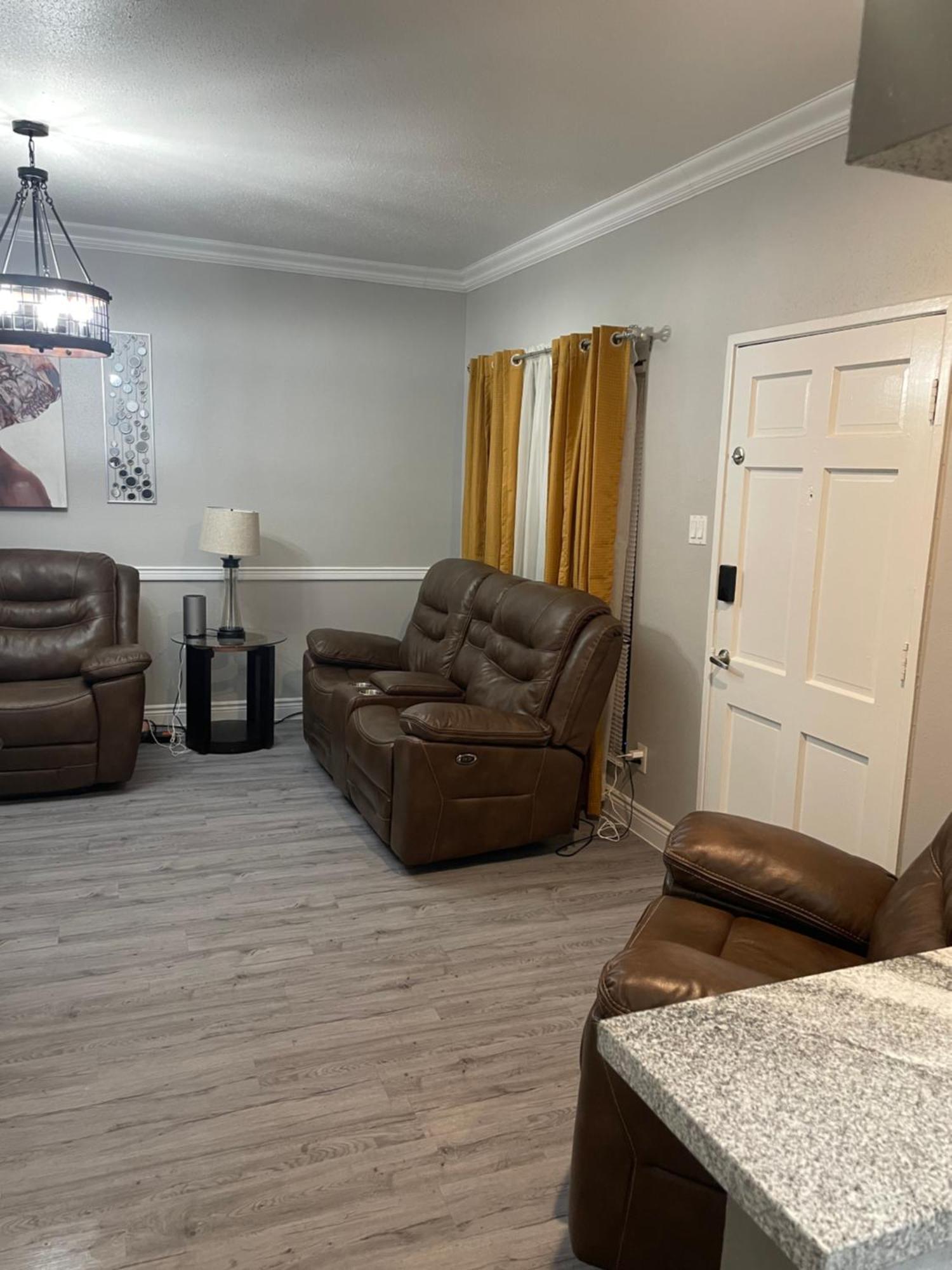 Duchele Aparthotel Houston Bagian luar foto